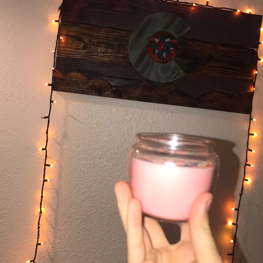Birthday cake candle w/ sprinkles on top